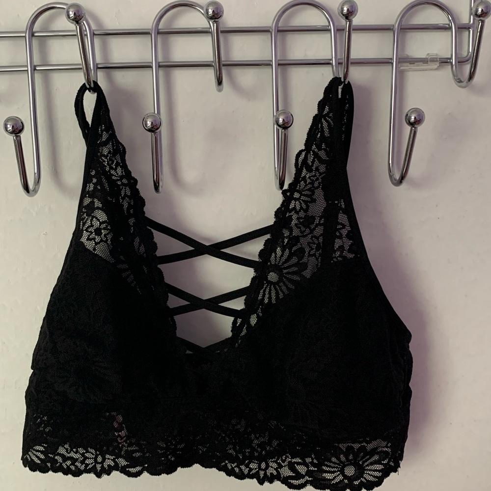 Victoria’s Secret Pink Lace Bralette